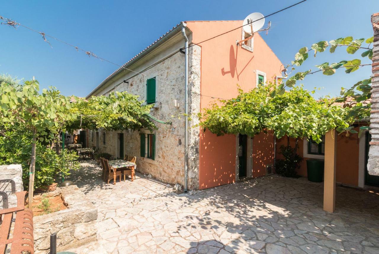 Country House Apartments Pula Exterior foto